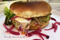 Burger au poulet confit