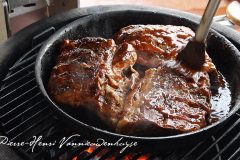 Petites côtes ou ribs finition glaçage au kamado