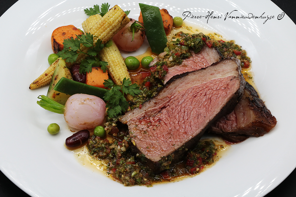 Je cuisine sous vide à basse température Picanha de boeuf Angus sauce chimichurri La cuisine