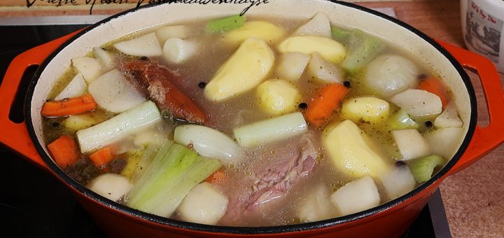 Potée Lorraine en cuisson